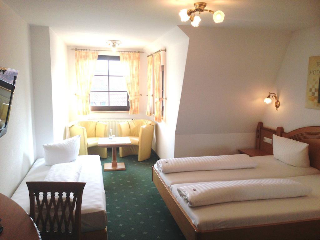 Hotel Ochsen Friesenheim  Kamer foto